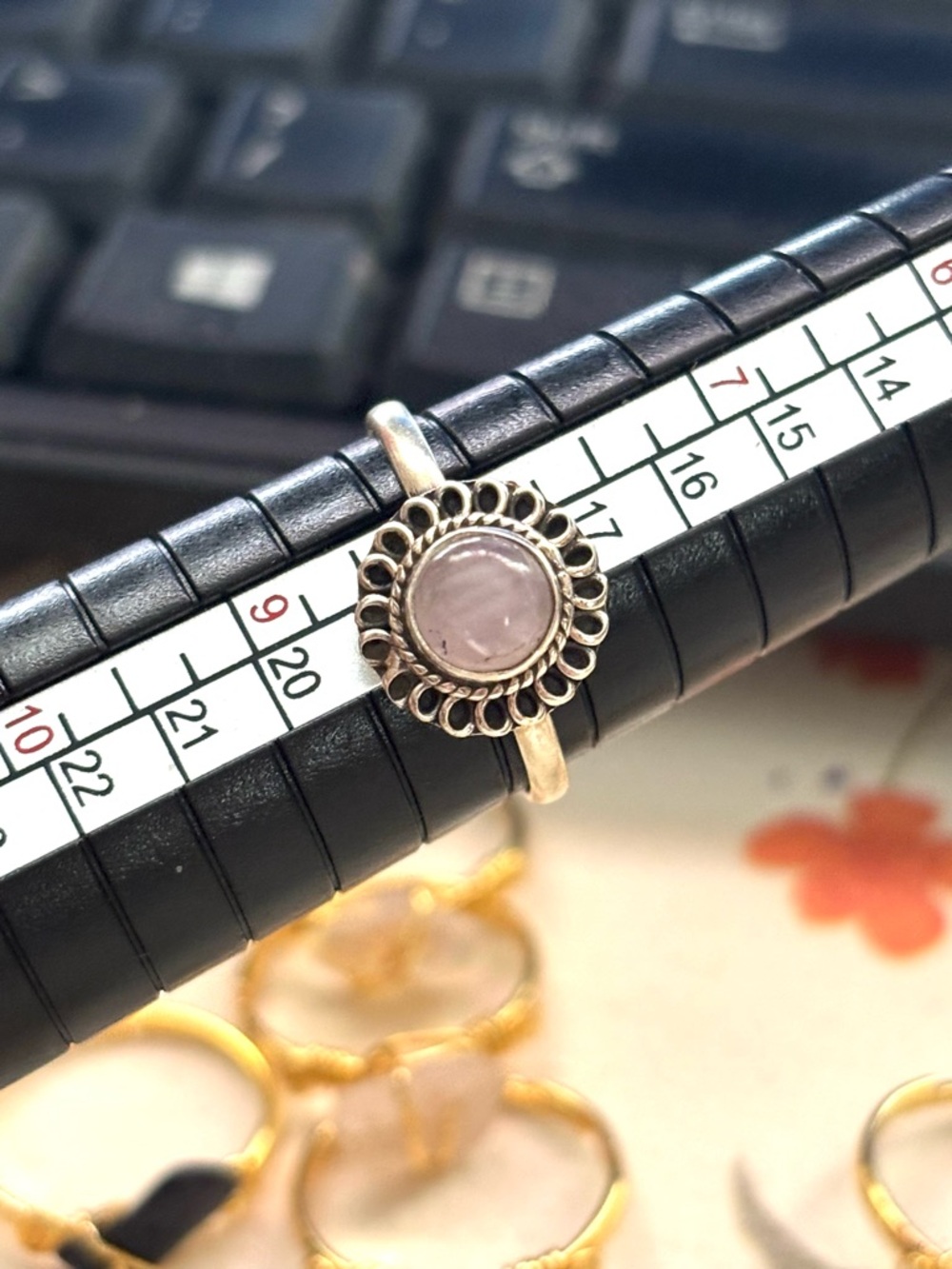 Firm price 925 Sterling Silver Rose Quartz Floral Halo Ring - Pink
